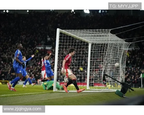 足总杯惊心动魄皇马逆转曼联补时绝杀引发全场狂欢