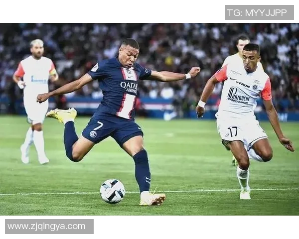 意甲激战巴黎圣日耳曼与曼联战成平局补时进球引发全场狂欢 意甲激战巴黎圣日耳曼与曼联战成平局补时进球引发全场狂欢