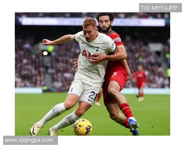 欧联杯激战曼城与热刺互交白卷精彩瞬间引发全场热烈反响 欧联杯激战曼城与热刺互交白卷精彩瞬间引发全场热烈反响