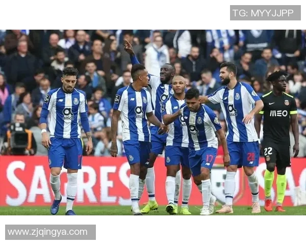 德甲精彩对决波尔图大胜多特蒙德帽子戏法引发全场狂欢