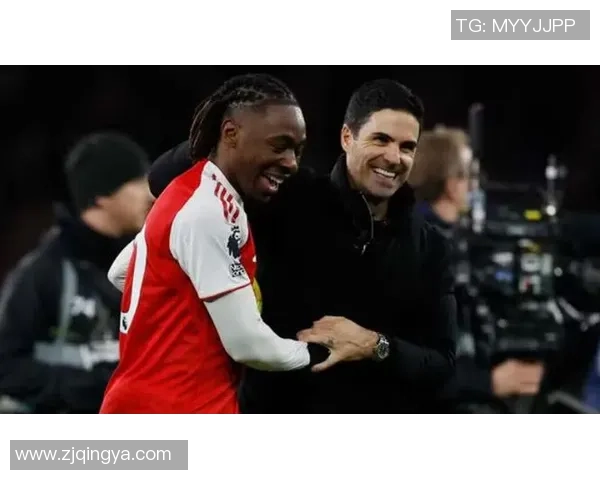 英超激战:尤文图斯大胜阿森纳帽子戏法引发转会热议 英超激战:尤文图斯大胜阿森纳帽子戏法引发转会热议